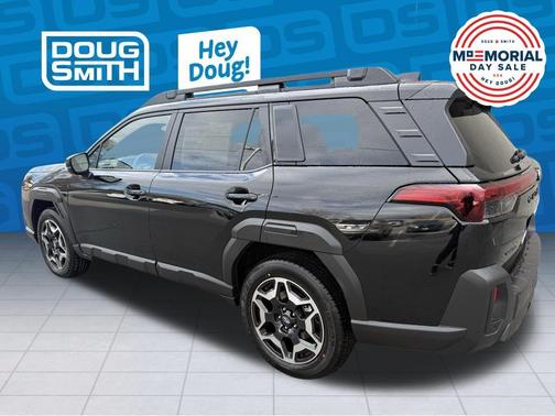Crystal Black Silica 2026 Subaru Outback Touring