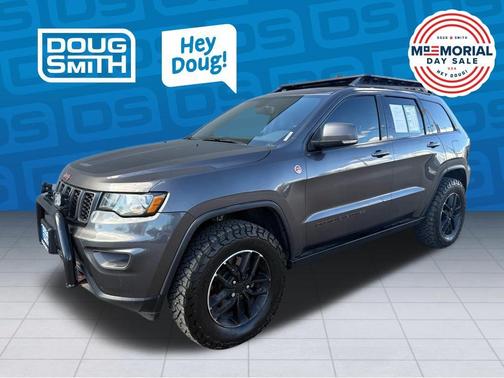 Granite Crystal Clearcoat Metallic 2020 Jeep Grand Cherokee Trailhawk