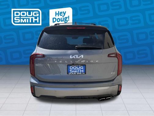 Everlasting Silver 2025 Kia Telluride S