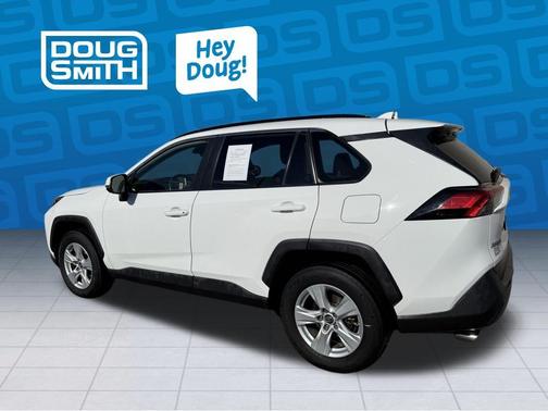 Super White 2019 Toyota RAV4 XLE