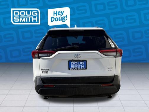 Super White 2019 Toyota RAV4 XLE