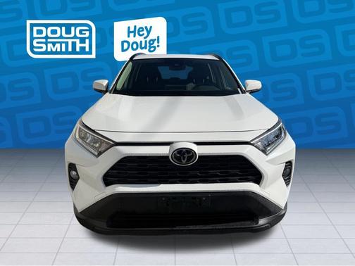 Super White 2019 Toyota RAV4 XLE