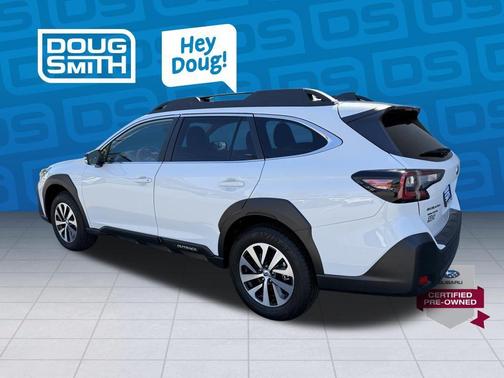 Crystal White Pearl 2025 Subaru Outback Premium