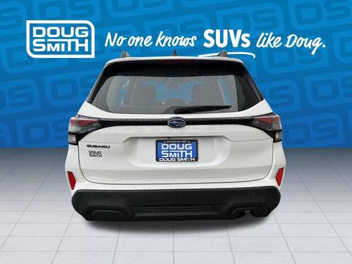 2025 Subaru Forester Base