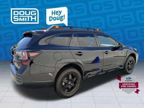Crystal Black Silica 2024 Subaru Outback Wilderness