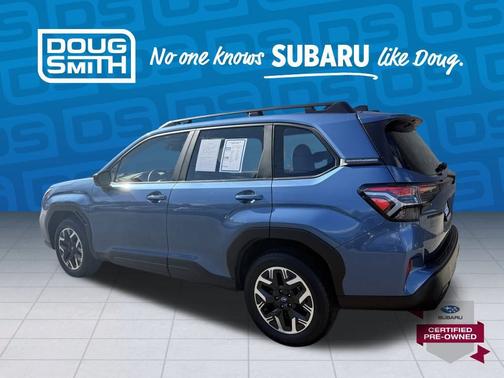 2025 Subaru Forester Base