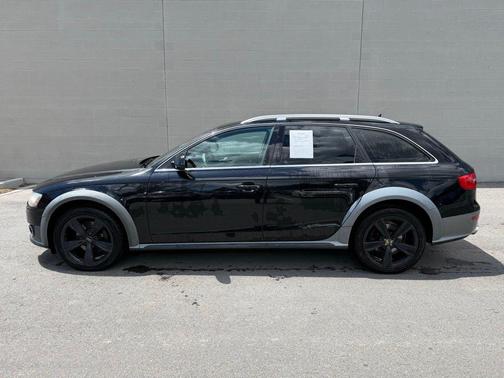 Phantom Black Pearl 2013 Audi allroad 2.0T Premium Plus quattro