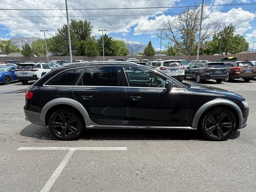 Phantom Black Pearl 2013 Audi allroad 2.0T Premium Plus quattro