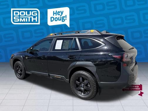 Crystal Black Silica 2024 Subaru Outback Wilderness