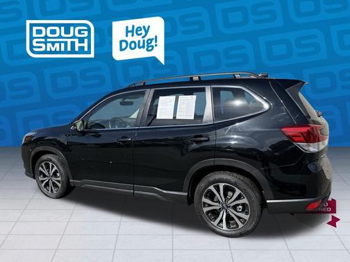 Crystal Black Silica 2024 Subaru Forester Limited