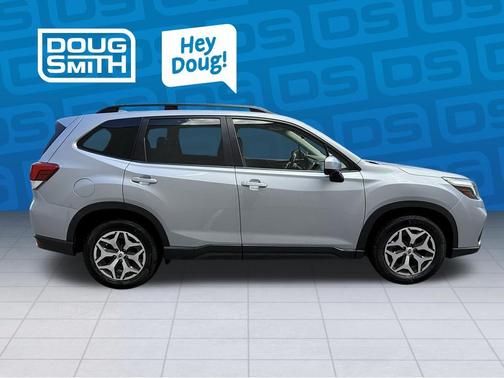 Ice Silver Metallic 2020 Subaru Forester Premium