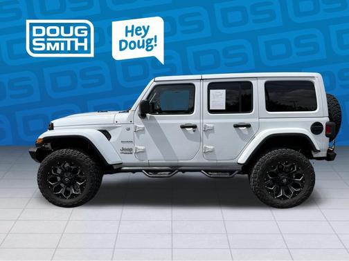 Bright White Clearcoat 2019 Jeep Wrangler Unlimited Sahara