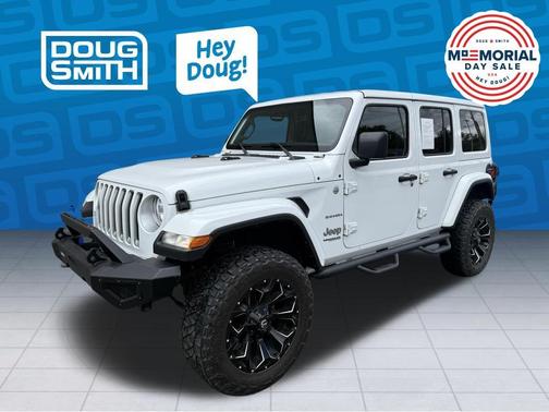 Bright White Clearcoat 2019 Jeep Wrangler Unlimited Sahara