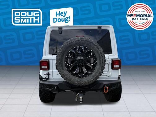 Bright White Clearcoat 2019 Jeep Wrangler Unlimited Sahara