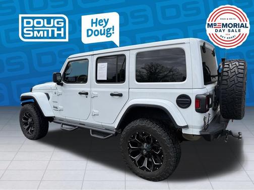 Bright White Clearcoat 2019 Jeep Wrangler Unlimited Sahara