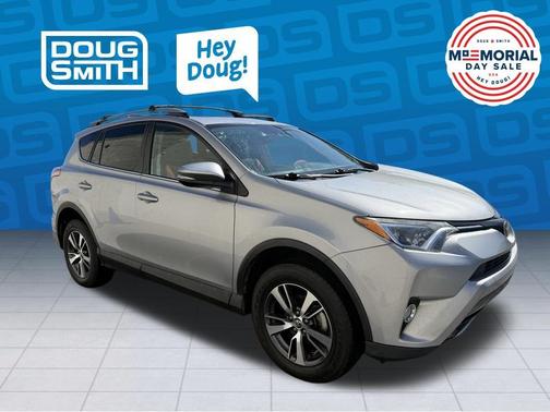 Silver Sky Metallic 2018 Toyota RAV4 XLE