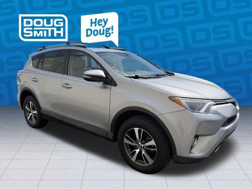 Silver Sky Metallic 2018 Toyota RAV4 XLE
