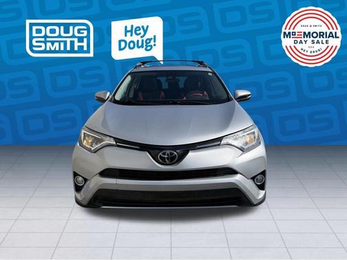 Silver Sky Metallic 2018 Toyota RAV4 XLE