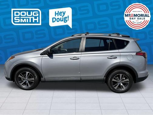 Silver Sky Metallic 2018 Toyota RAV4 XLE
