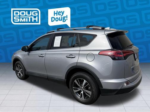 Silver Sky Metallic 2018 Toyota RAV4 XLE
