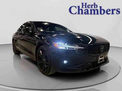 2024 Volvo S60 B5 Plus Black Edition