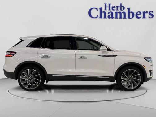 White Platinum Metallic Tri-Coat 2019 Lincoln Nautilus Reserve