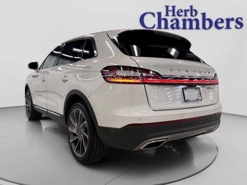 White Platinum Metallic Tri-Coat 2019 Lincoln Nautilus Reserve