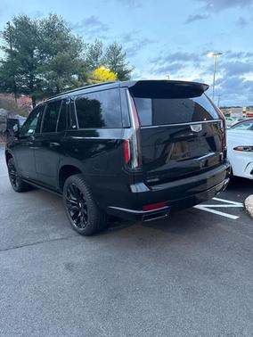 2024 Cadillac Escalade Sport