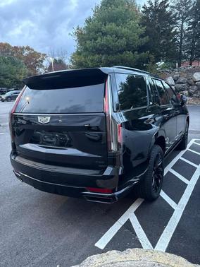 2024 Cadillac Escalade Sport