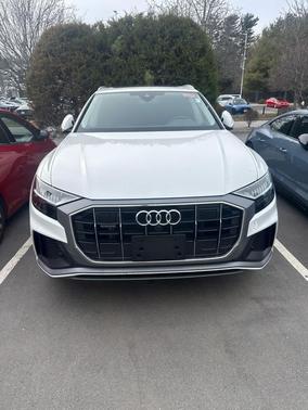2023 Audi Q8 55 Premium Plus