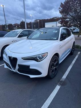 2022 Alfa Romeo Stelvio Ti
