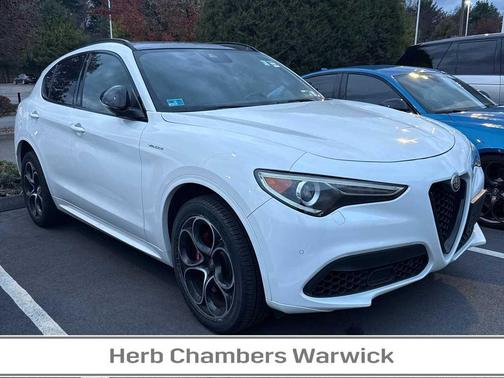2022 Alfa Romeo Stelvio Ti