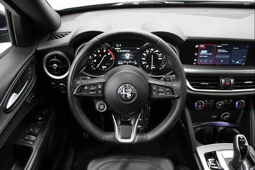 2022 Alfa Romeo Stelvio Ti