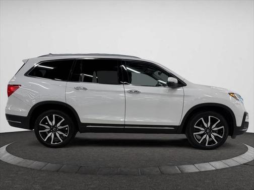 2021 Honda Pilot Touring 8-Passenger