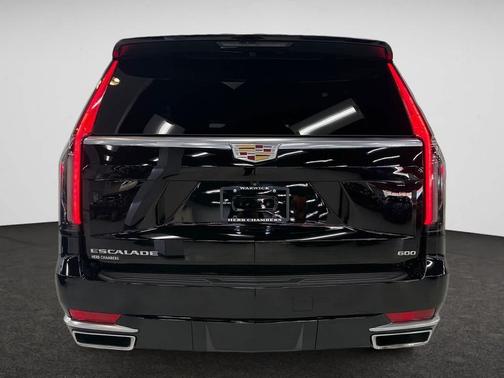 2022 Cadillac Escalade ESV Luxury
