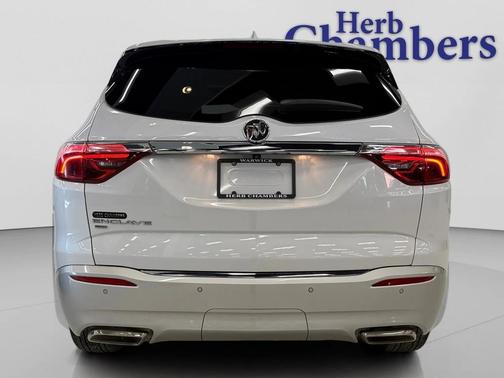 2023 Buick Enclave Essence AWD