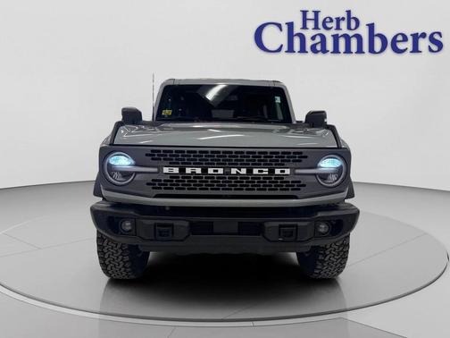 2023 Ford Bronco Base