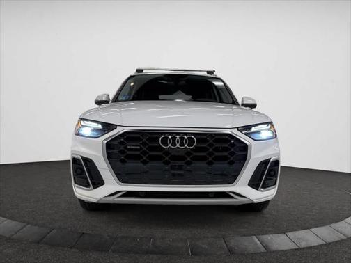 2024 Audi Q5 45 S line Premium Plus