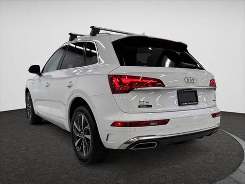 2024 Audi Q5 45 S line Premium Plus