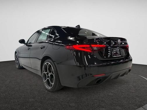 2022 Alfa Romeo Giulia Veloce