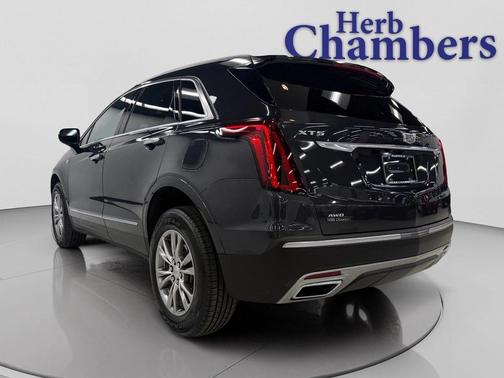 2022 Cadillac XT5 Premium Luxury