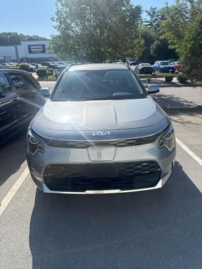 Steel Gray 2024 Kia Niro EV Wind