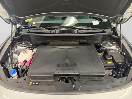 Steel Gray 2024 Kia Niro EV Wind