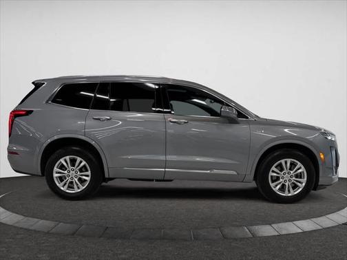 2023 Cadillac XT6 Luxury AWD