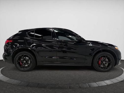 2019 Alfa Romeo Stelvio Quadrifoglio