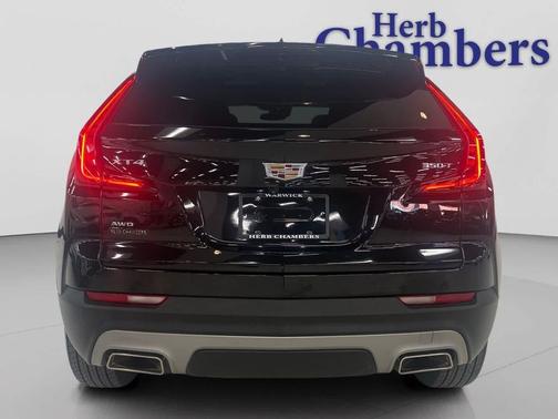 Stellar Black Metallic 2023 Cadillac XT4 Premium Luxury