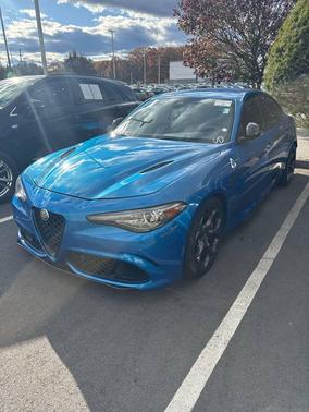 2022 Alfa Romeo Giulia Quadrifoglio