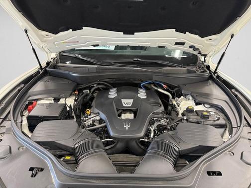 2024 Maserati Levante GT Ultima