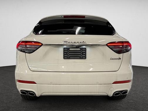 2024 Maserati Levante GT Ultima