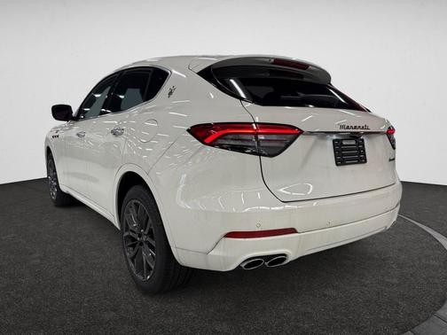 2024 Maserati Levante GT Ultima